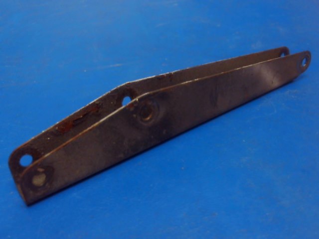 37511-35 Piper - Channel-Cowl Flap Actuation