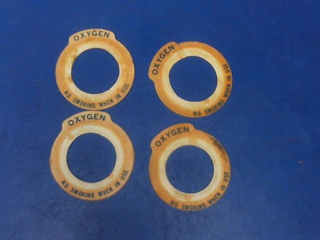 NPN Piper - Placard - Oxygen outlet (Set of 4) one is crack see photos