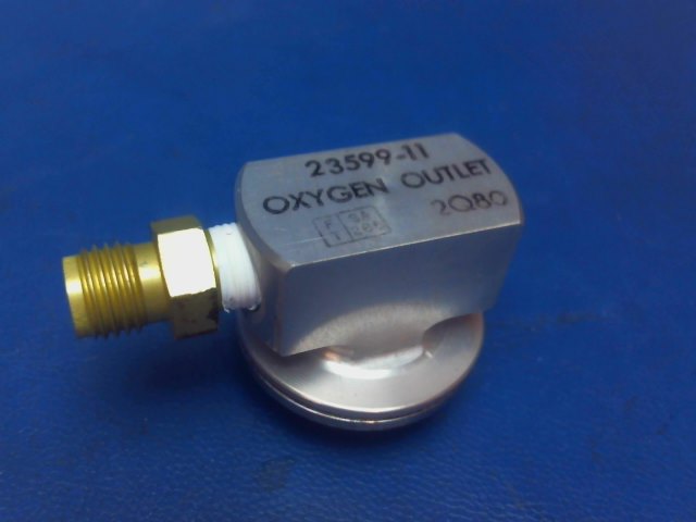 23599-11 Piper - Oxygen Outlet