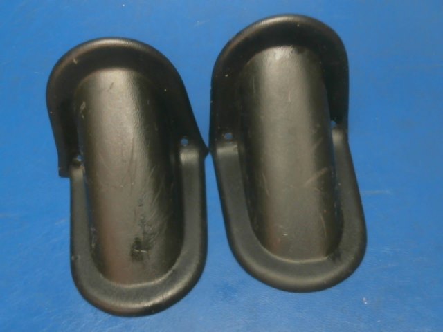 36551-03 Piper - Cover-Trim Black (QTY 2)