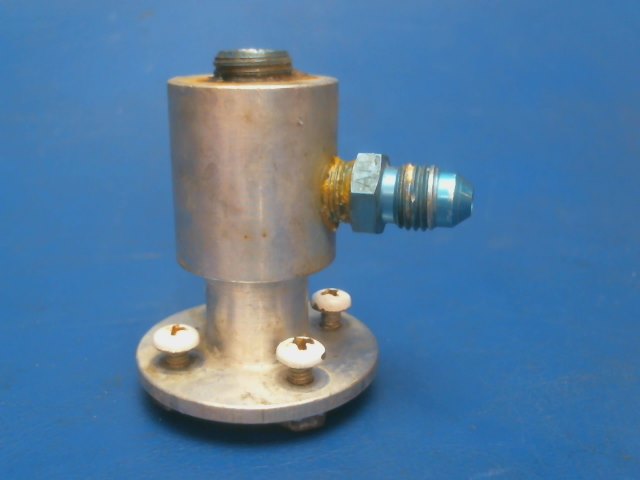 39616-02 Piper - Adapter-Fuel Drain
