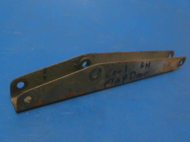 37511-35 Piper - Channel-Cowl Flap Actuation