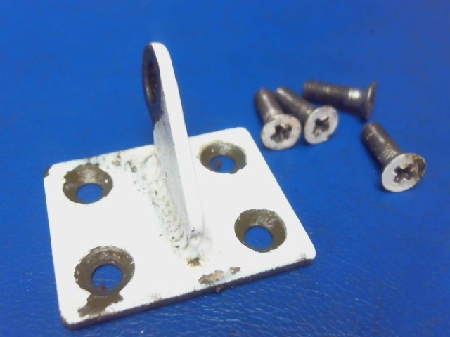 2417001-2 Cessna - BRACKET - DOORPOST