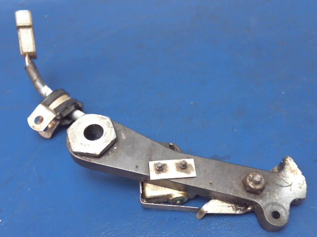 2241118-2 Cessna - HOOK-DOWNLOCK