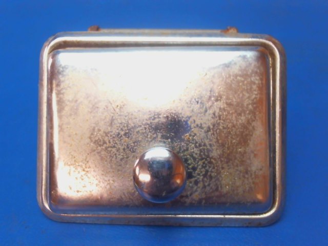0411030-6 Cessna - Ash Tray-w/Retainer
