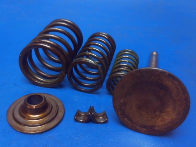 NPN Continental O-300-C - VALVE-INTAKEw/springs and retainer