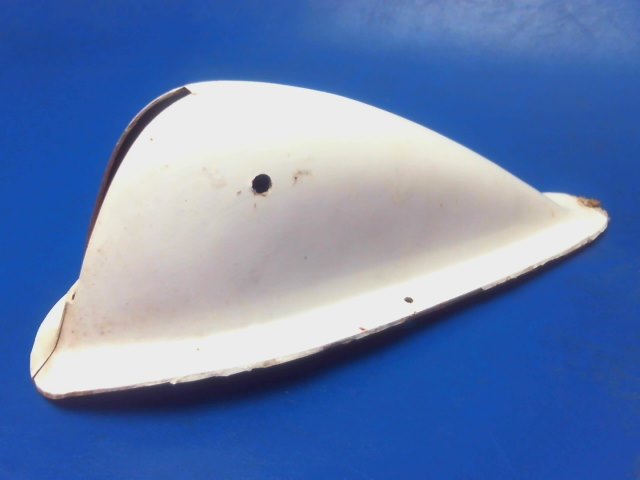 32HF KNOTS 2U - Fairing-Flap Hinge(Off a Piper Lance)