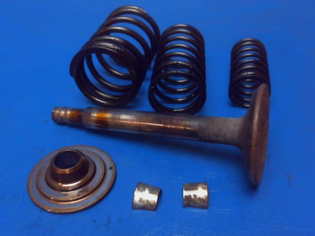 NPN Continental O-300-C - VALVE-EXHAUST w/springs and retainer
