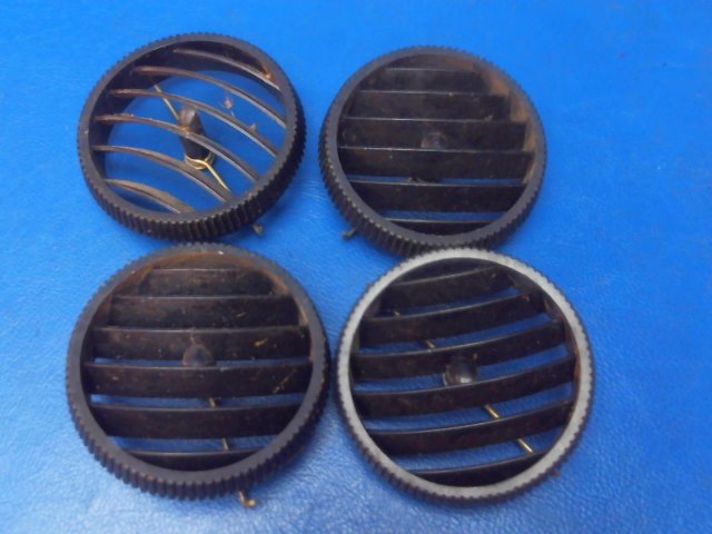 NPN Unknown - Louver(2 in Dia) Set of 4