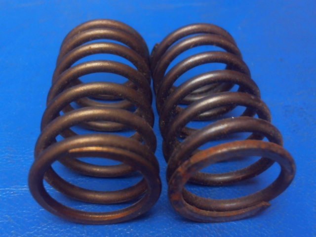 LW-11795 Lycoming O-235 - Spring-Valve Auxiliary(QTY 2)