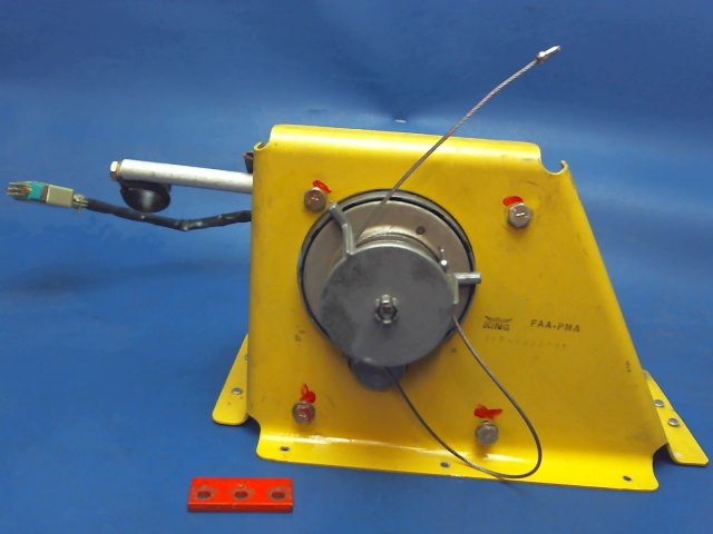 065-0028-01 King - KS 271 Roll Servo w/Mount