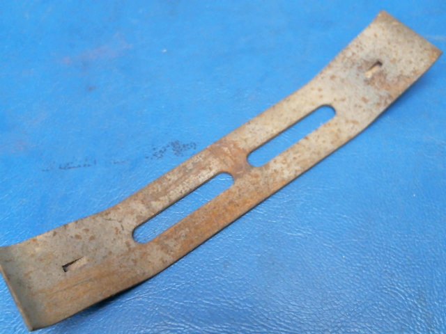 71611 Lycoming O-320-D2A - RETAINER InterCylinder