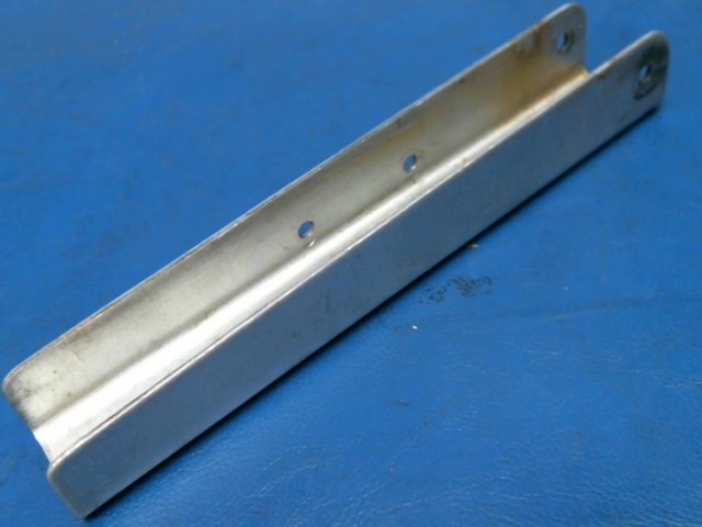 69318-00 Piper - CHANNEL - Rudder trim