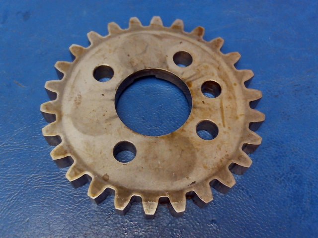68639 Lycoming O-320-D2A - Gear - camshaft