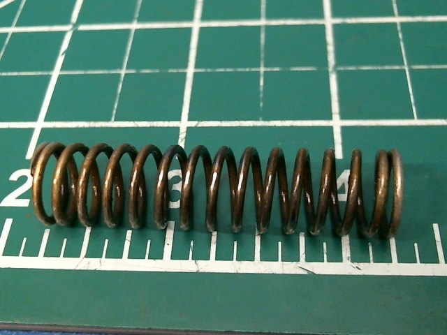 68668 Lycoming O-320-D2A - Spring - Oil pressure relief valve