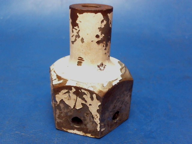 0441130-2 Cessna - Nut-Wheel Fairing Support(Heavy Duty Fairing)