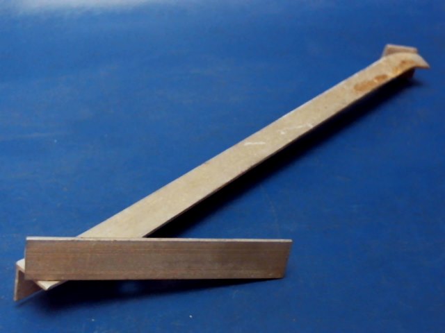0713733-1 Cessna - Brace-LH Control Wheel Support