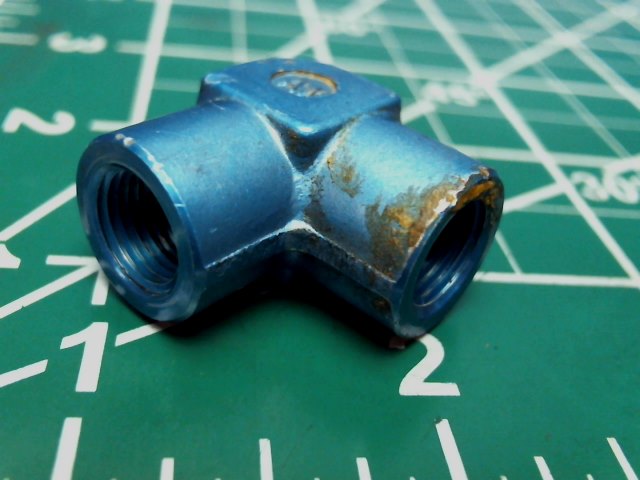 AN916-1D Beechcraft - ELBOW