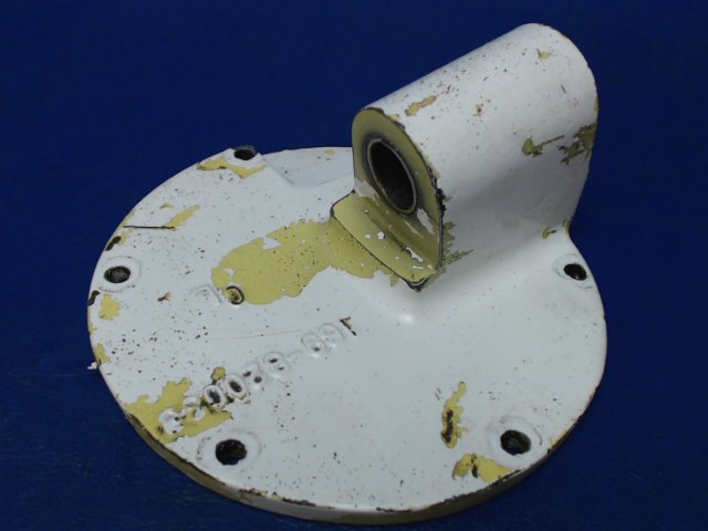 169-820038-5 Beechcraft - ADAPTER - NOSE GEAR