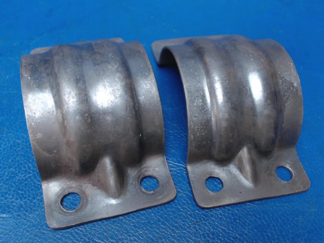 0750161-24 Cessna - CLAMP ASSEMBLY