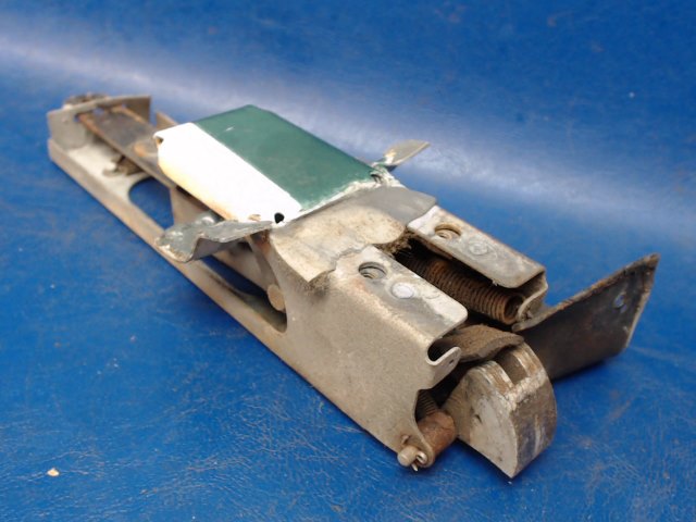68188-00 Piper - Latch-Aft Cabin Door
