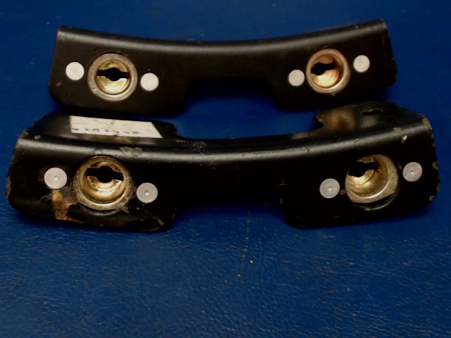 NPN Cessna - Bracket-Winterization Equipment LH RH