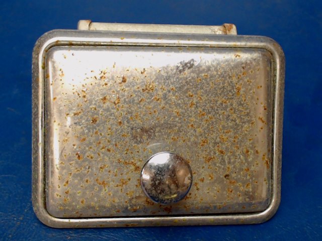 0411030-6 Cessna - Ash Tray-w/Retainer