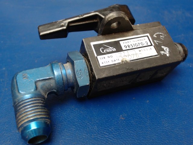 9851070-2 Cessna - Valve-Fuel Shut Off w/ Handle