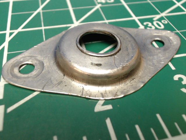 S352 Cessna - SHIELD-FIREWALL GROMMET