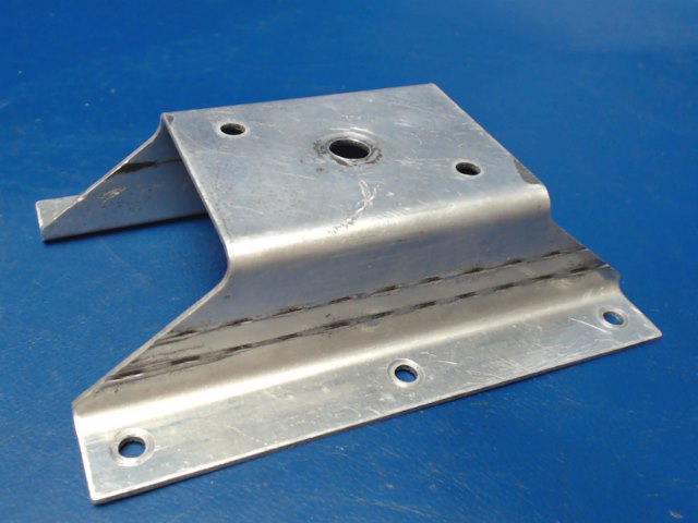 0760663-1 Cessna - Support-Idler Sprocket