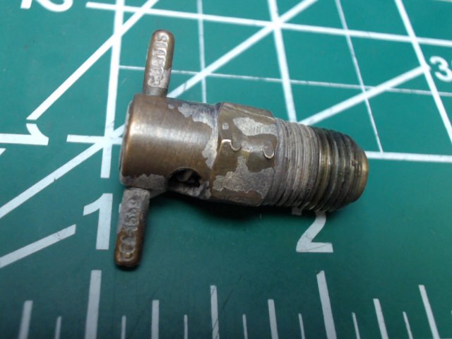 492 022 Piper - VALVE - Drain (CCA-1550)