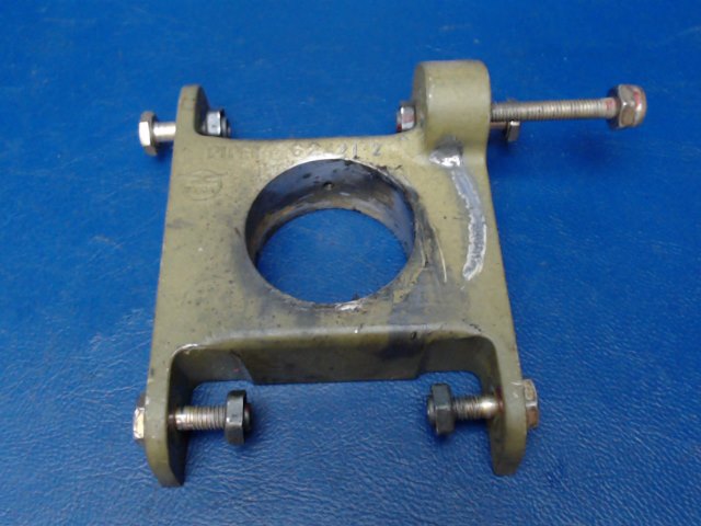 62421-00 Piper - Fitting-LH Flap Torque Tube