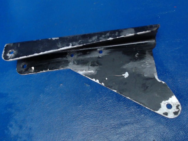 69318-00 Piper - CHANNEL - Rudder trim
