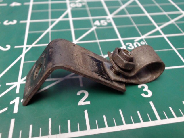 67347-00 Piper - BRACKET - Cabin heat valve torque tube