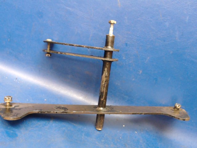 35730-03 Piper - BELLCRANK - Aileron right