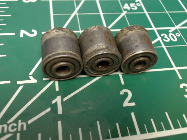 NPN Cessna - ROLLER ASSEMBLY-FLAP ATTACHMENT (SET OF 3)