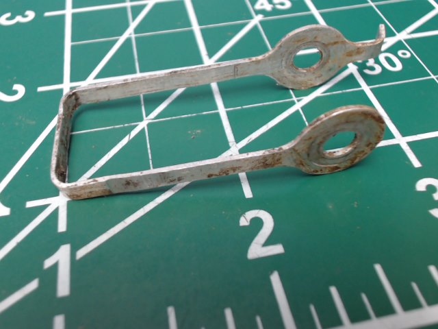 0460108-1 Cessna - GUARD USED ON AILERON PULLEY