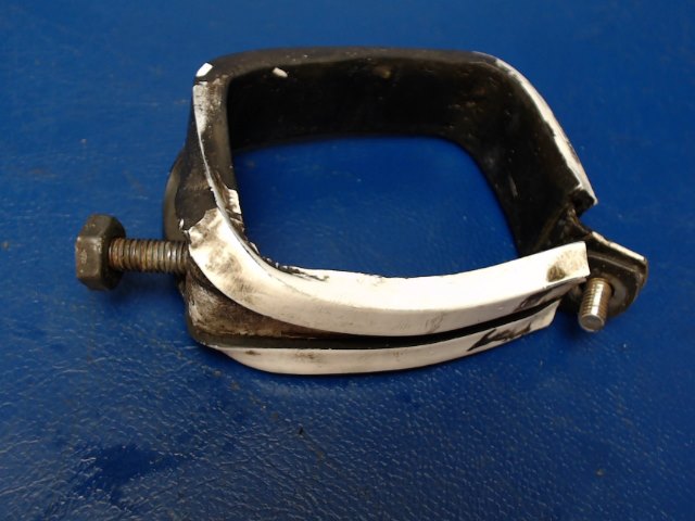 67277-00 Piper - CLAMP