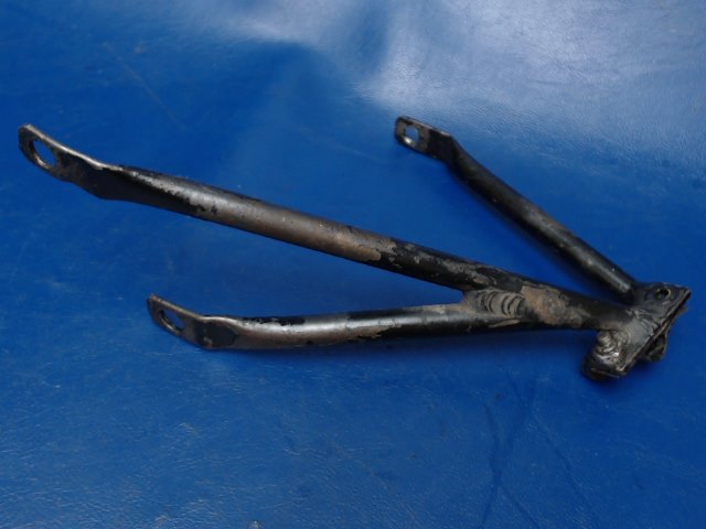 24170-00 Piper - BRACKET ASSEMBLY - control support