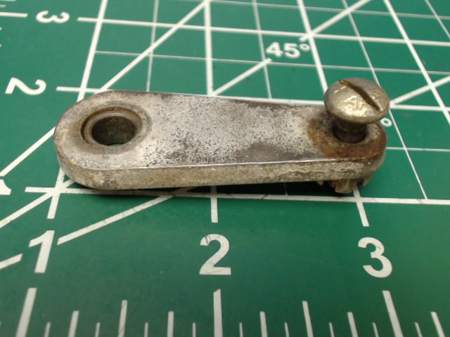 0862100-77 Cessna - LINK FLAP CONTROL ATTACHMENT