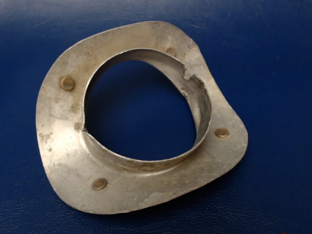 0413157 Cessna - SCOOP-CABIN AIR VENT (cracked)