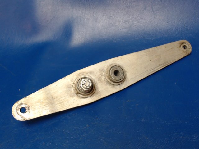 0510192 Cessna - Bellcrank-Elevator Control Forward