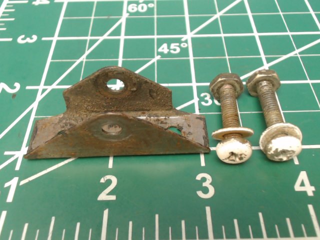 67091-00 Piper - Bracket-Main Gear Door