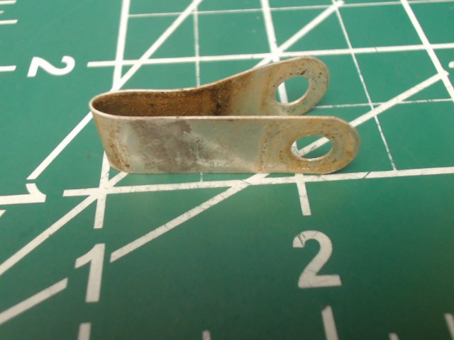 0413247 Cessna - Strap-Fuel Transmitter Ground