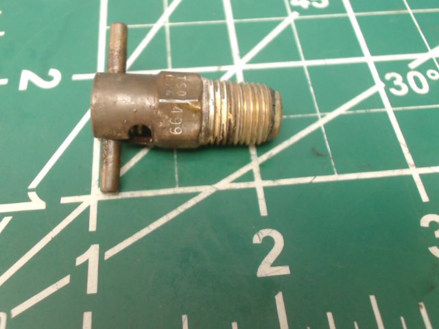 492 022 Piper - Valve-Drain (CCA-1550)