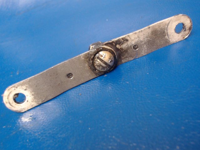 1760009-1 Cessna - Link-Aileron Control Bellcrank(Set of 2)