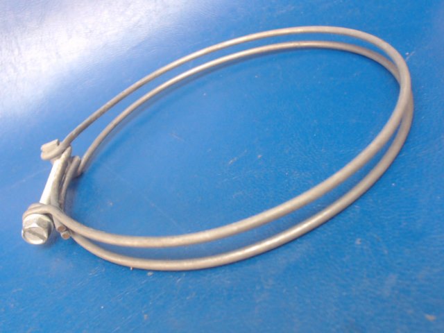 554 640 Piper - CLAMP (SAE TY A-4 5/8)