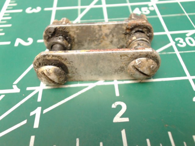 0510160 Cessna - Link-Rudder Bellcrank (2)