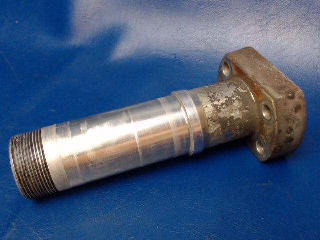 0541124 Cessna - Axle Main Landing Gear (Aluminum)