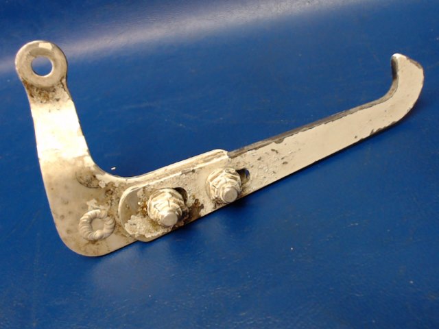 5041023-7 Cessna - HOOK - UPLOCK AFT RH